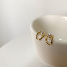 Load image into Gallery viewer, S925 Silver U-Shaped Pearl Earrings