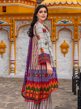 Load image into Gallery viewer, Bin Dawood Tania 3pc Unstitched Embroidered Digital Printed Lawn Suit D‐08