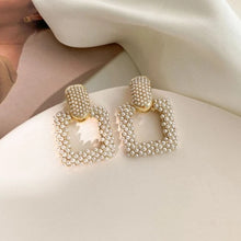 Load image into Gallery viewer, Retro Square Pearl Earrings