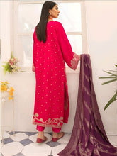 Load image into Gallery viewer, Johra Nafees Embroidered Marina Peach Winter Collection JR 624