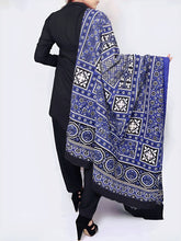 Load image into Gallery viewer, Multani Ajrak Shawl for Men & Women