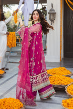 Load image into Gallery viewer, Qalamkar Shadmani Phir Se 4pc Unstitched (Gul e laal FW-4) Suiting