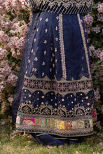 Load image into Gallery viewer, Qalamkar Shadmani Phir Se 4pc Unstitched (Serena FW-7) Suiting