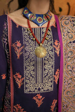 Load image into Gallery viewer, RUBAB 3pc Unstitched Luxury Embroidered Karandi Suiting RA-21-RK-D8