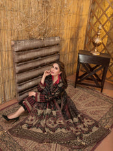 Load image into Gallery viewer, TAWAKKAL ESTERA 3pc Unstitched Dual Color Broshia Banarsi Viscose Suit D6292
