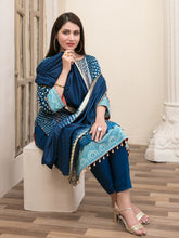 Load image into Gallery viewer, Tawakkal Magnifique 3pc Unstitched Embroidered And Digital Printed Lawn Suit D6831