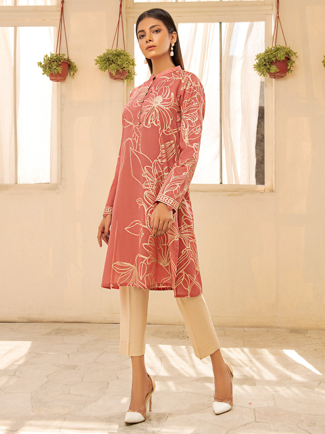 Unstitched Printed Gold Pasting Lawn 1 Piece Shirt (Code:U1203-1PC-PINK)