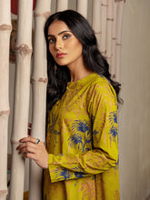 Load image into Gallery viewer, Unstitched Printed Lawn 1 Piece Shirt (Code:U1597-1PC-GREEN)
