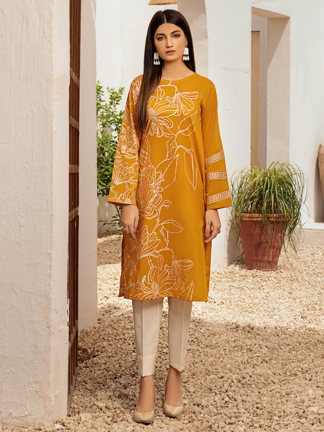 Unstitched Printed Gold Pasting Lawn 1 Piece Shirt (Code:U1203-1PC-YELLOW)