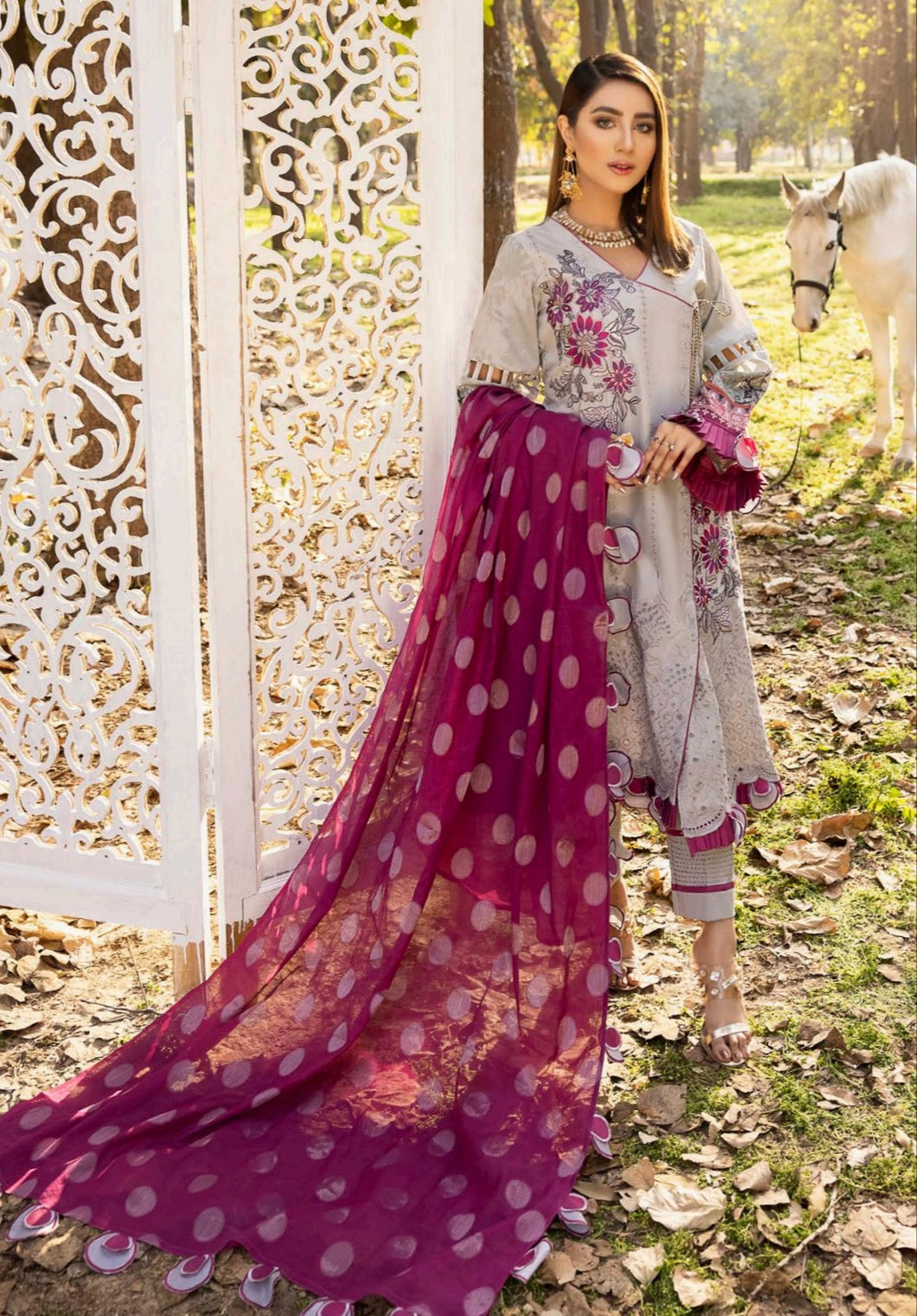Raabi 3 pc Unstitched Luxury Embroidered Fancy Lawn Suit