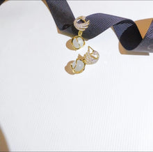 Load image into Gallery viewer, Korean Temperament Opal Earrings
