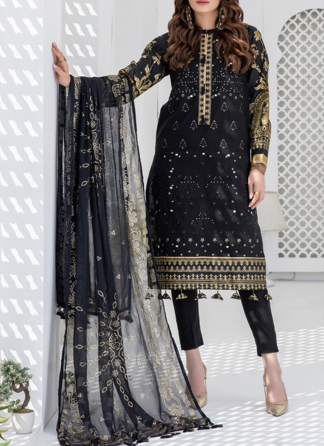 Salitex Oznur 3 pc Unstitched Gold Printed Heavy Embroidered Lawn Suit