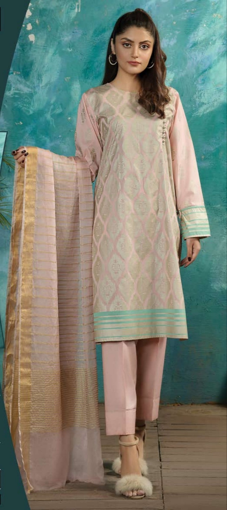 Unstitched Printed Lawn 3pc Suit (Code:U1338PINK)
