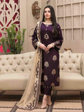 Load image into Gallery viewer, Pearla 3pc Unstitched Viscose Pearl Gold Table Printed Winter Suiting D5962
