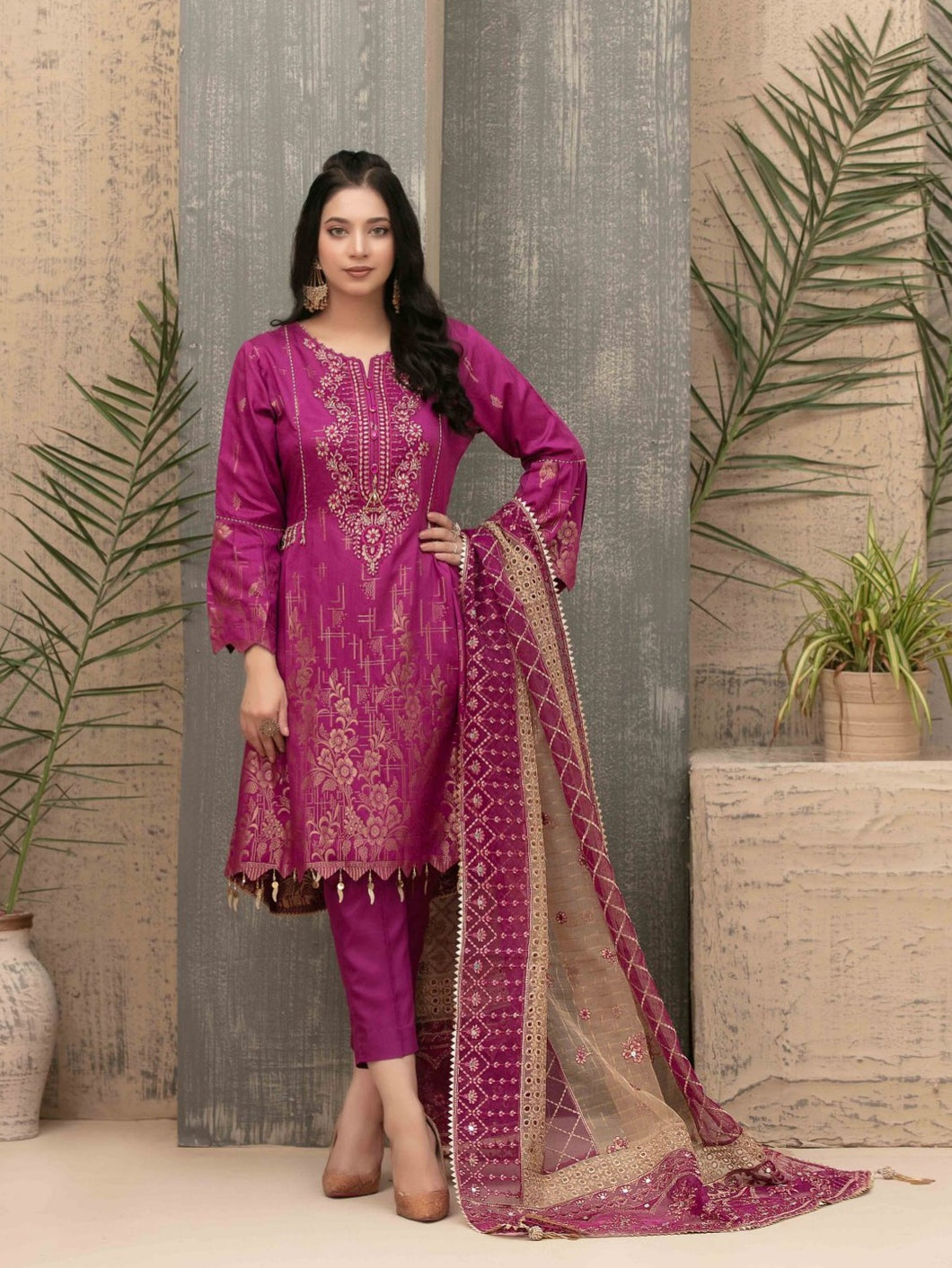 Mariana 3pc Unstitched Embroidered Banarsi Viscose Suiting D1995