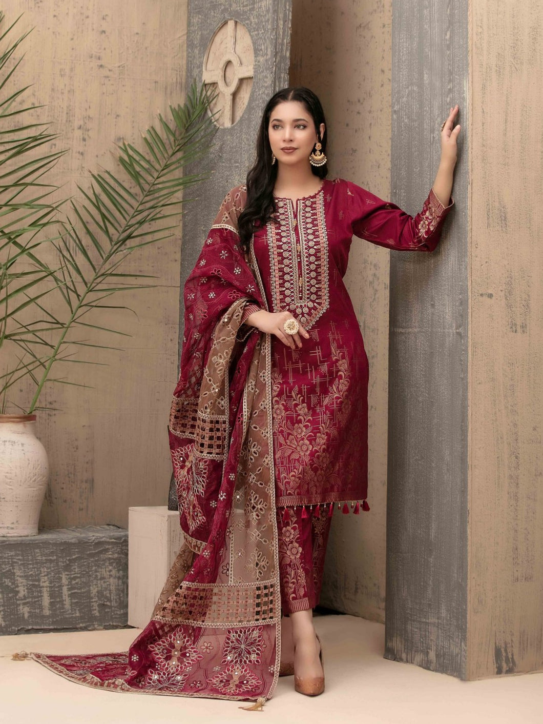 Mariana 3pc Unstitched Embroidered Banarsi Viscose Suiting D1996