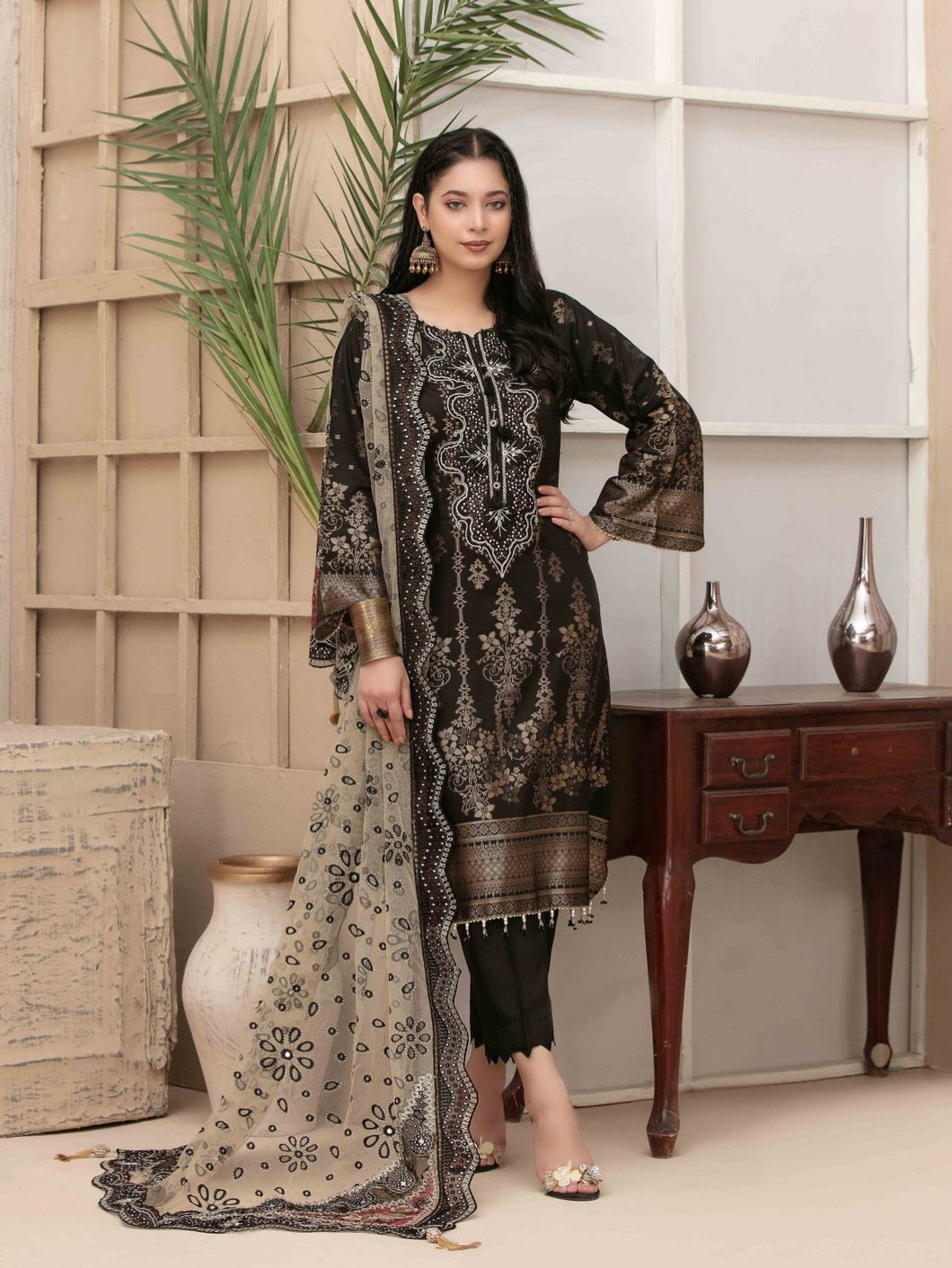 Mariana 3pc Unstitched Embroidered Banarsi Viscose Suiting D1997