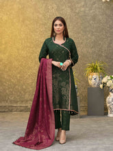 Load image into Gallery viewer, HERITAGE 3pc Unstitched Broshia Banarsi Khaddar Suiting D6154
