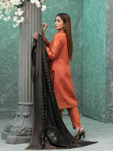 Load image into Gallery viewer, HERITAGE 3pc Unstitched Broshia Banarsi Khaddar Suiting D6157
