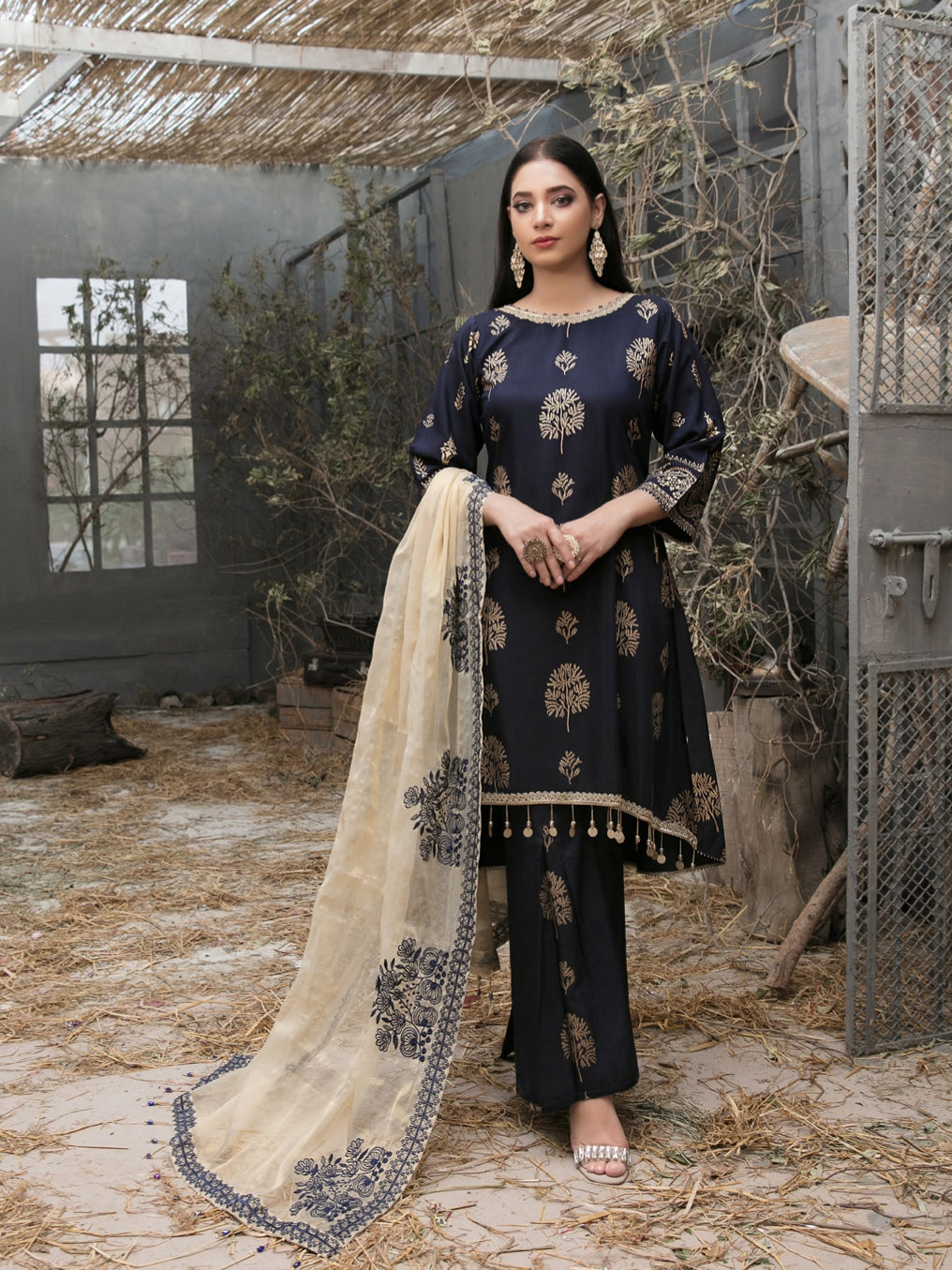 Pearla 3pc Unstitched Viscose Pearl Gold Table Printed Winter Suiting D6187