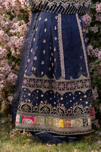 Load image into Gallery viewer, Qalamkar Shadmani Phir Se 4pc Unstitched (Serena FW-7) Suiting

