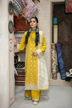 Load image into Gallery viewer, RASSA 3pc Unstitched Luxury Embroidered Karandi Suiting RA-21-RK-D3
