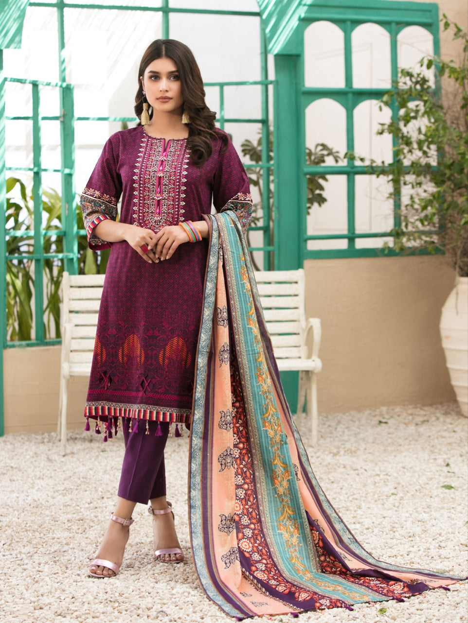 Tawakkal Fayona 3pc Unstitched Embroidered And Digital Printed Lawn Suit D6521B